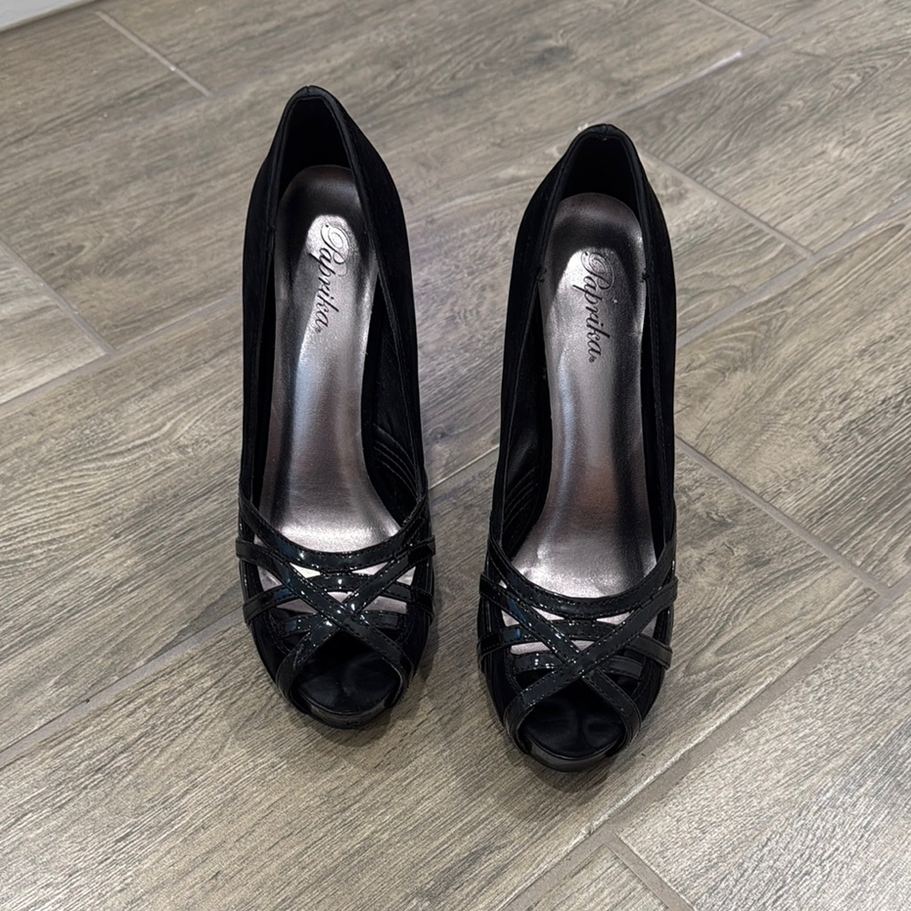 Black Strappy Peep Toe Heels